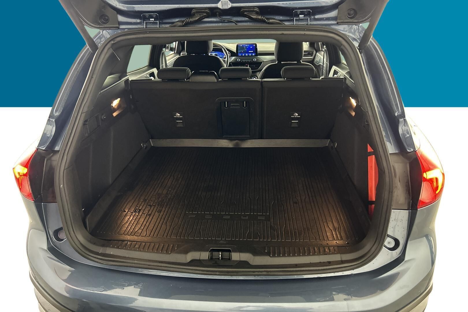 Ford Focus iso kuva 12