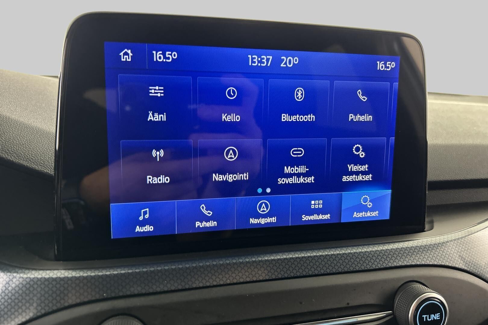 Ford Focus iso kuva 18