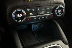 Ford Focus esikatselu 22