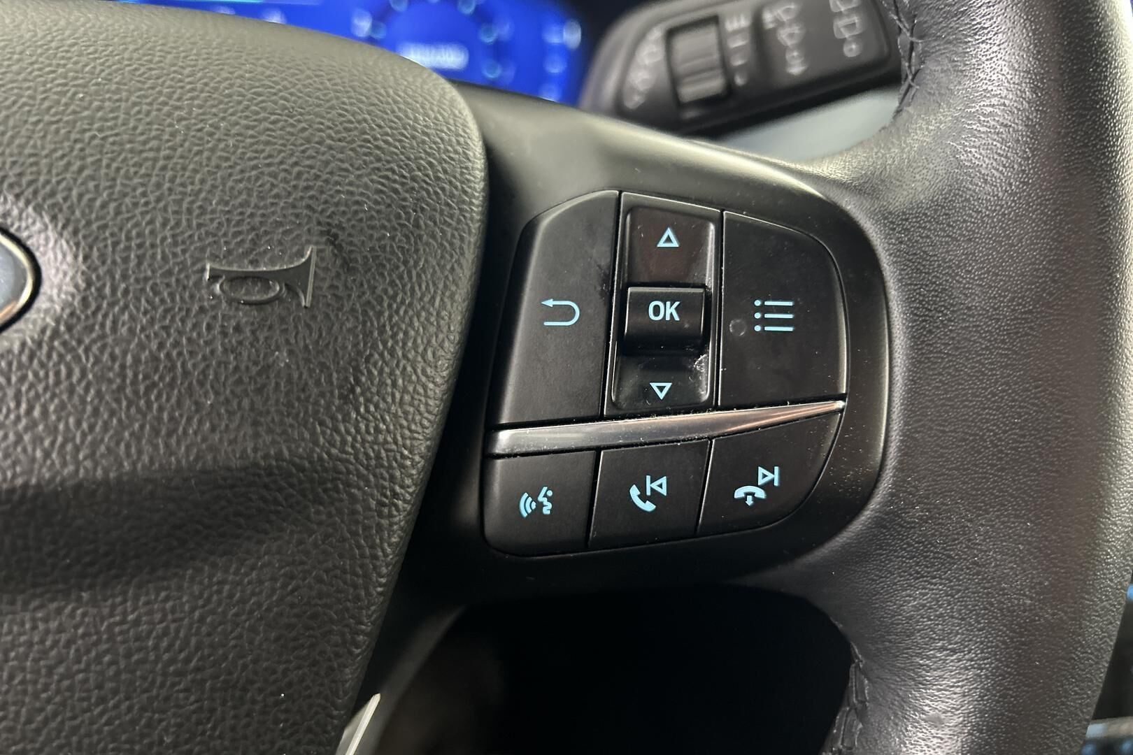 Ford Focus iso kuva 27