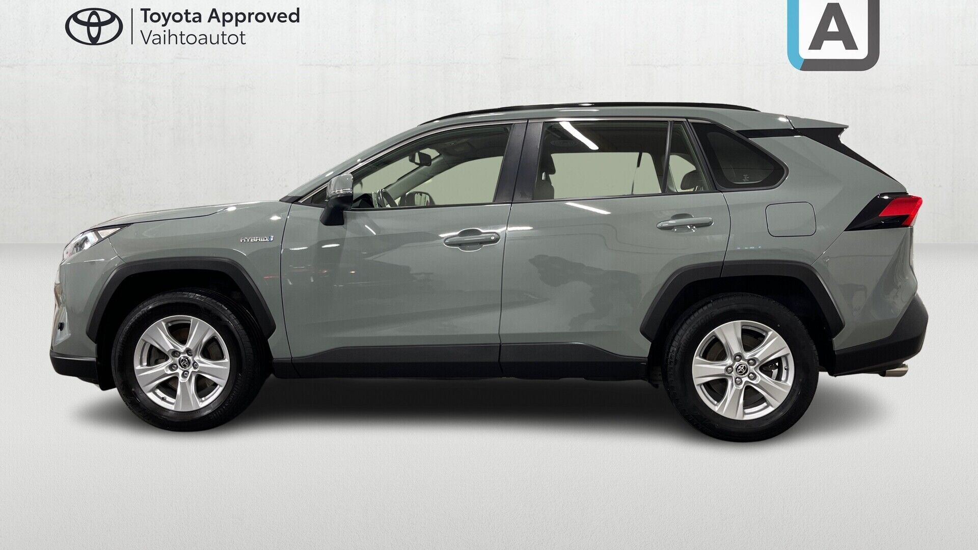 Toyota RAV4 iso kuva 1