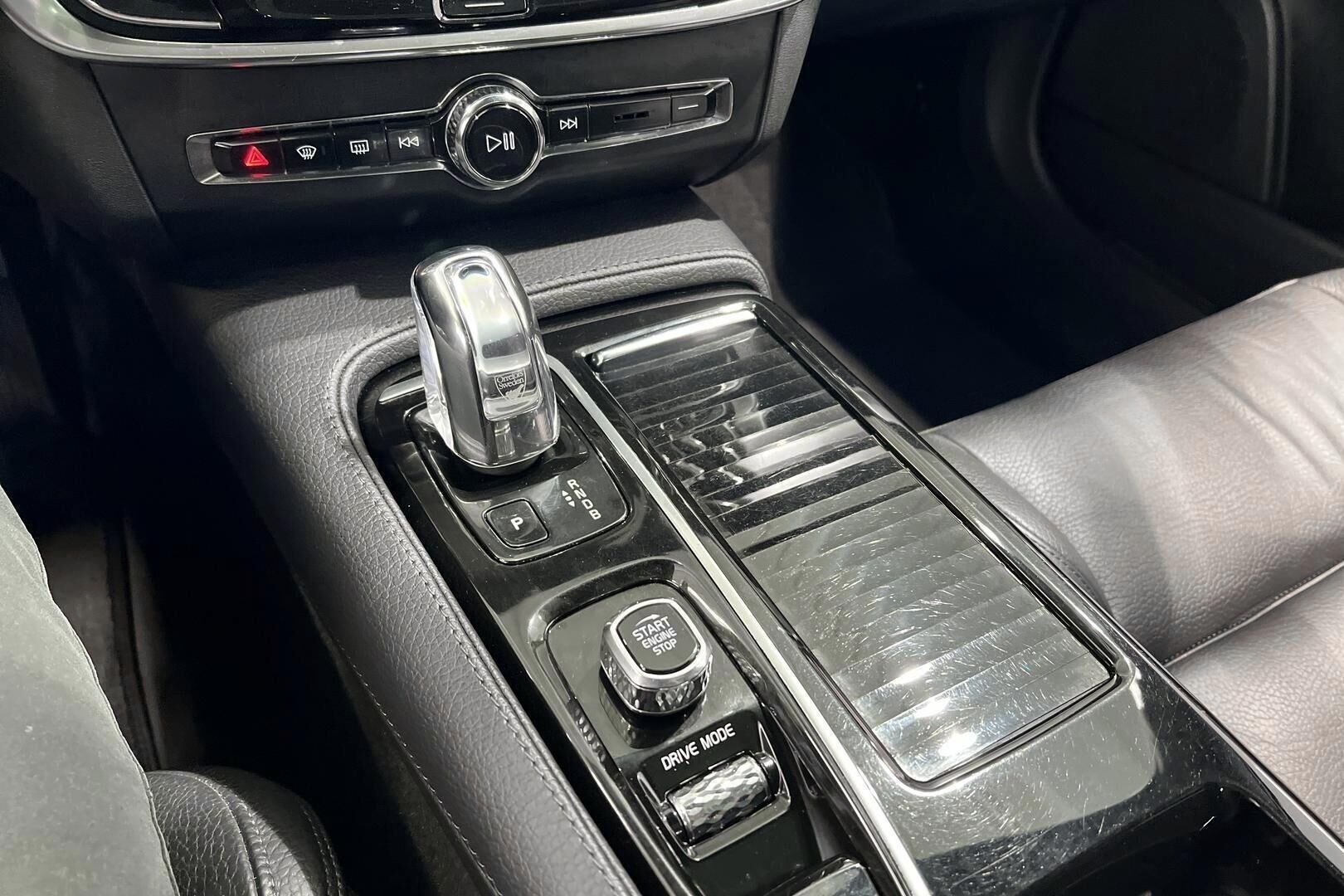 Volvo V90 iso kuva 15