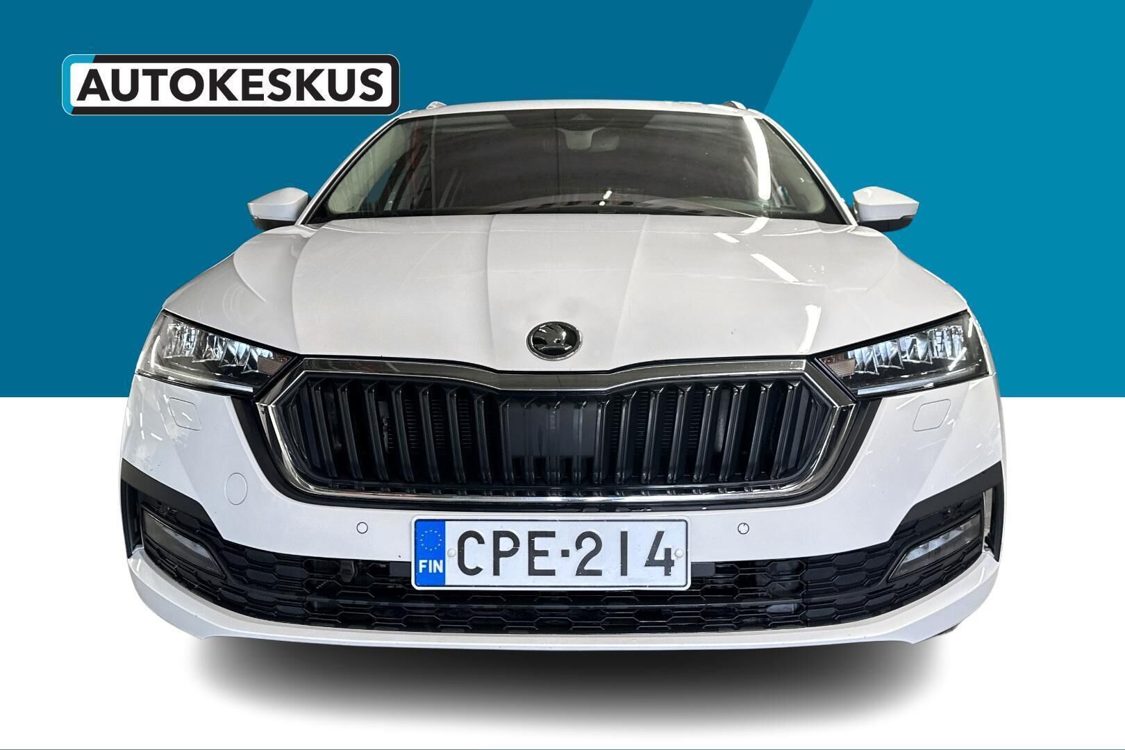Skoda Octavia iso kuva 2