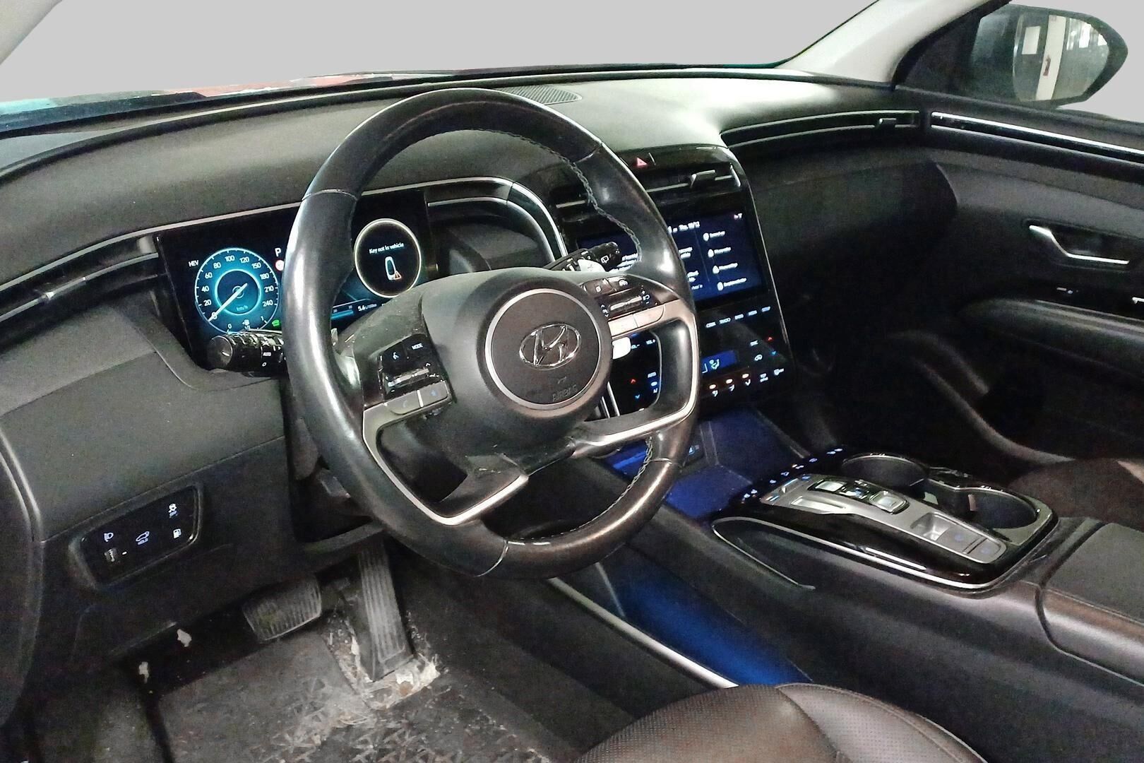 Hyundai Tucson iso kuva 2