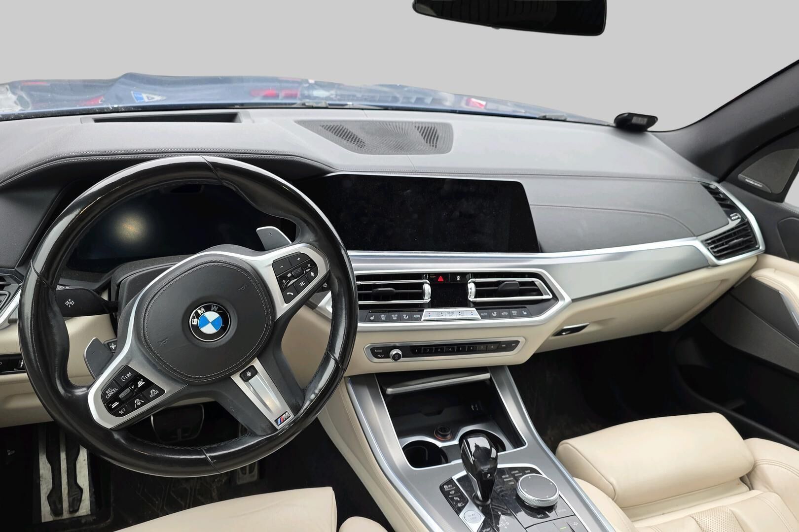 BMW X5 iso kuva 2