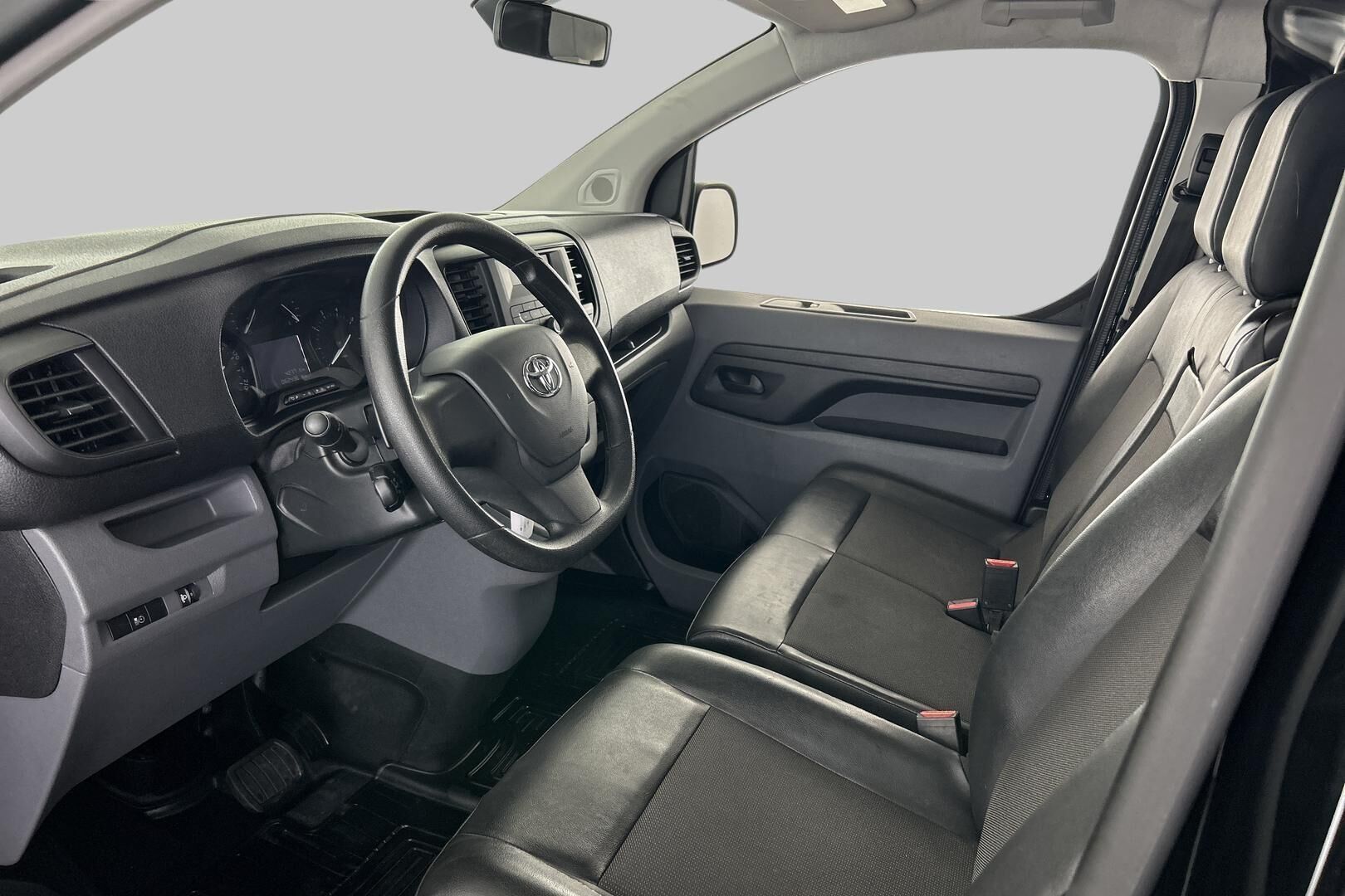 Toyota Proace iso kuva 9