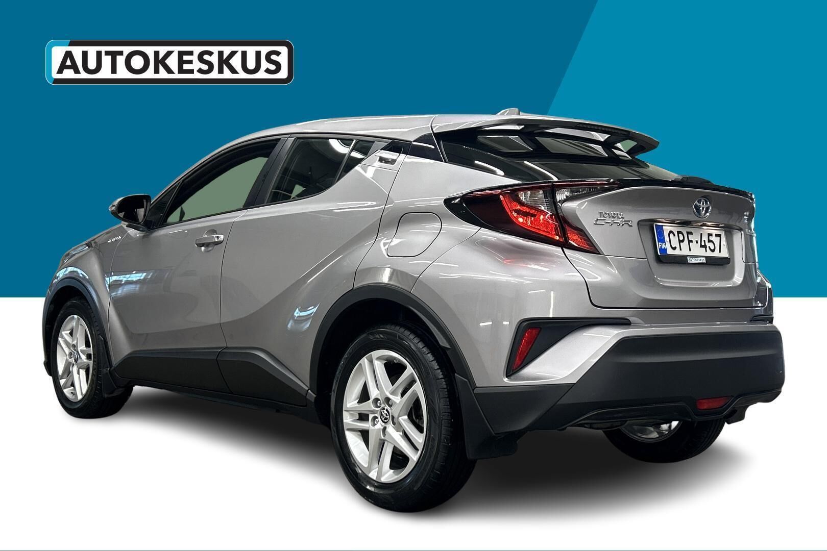 Toyota C-HR iso kuva 7