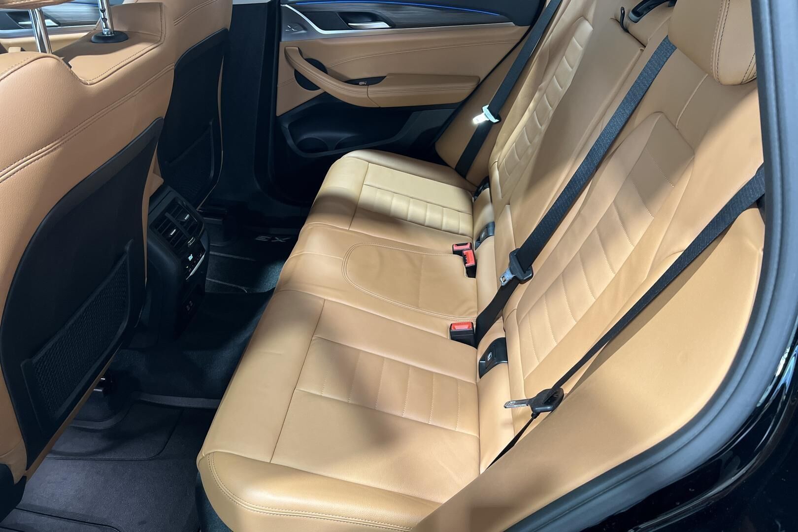 BMW X3 iso kuva 10