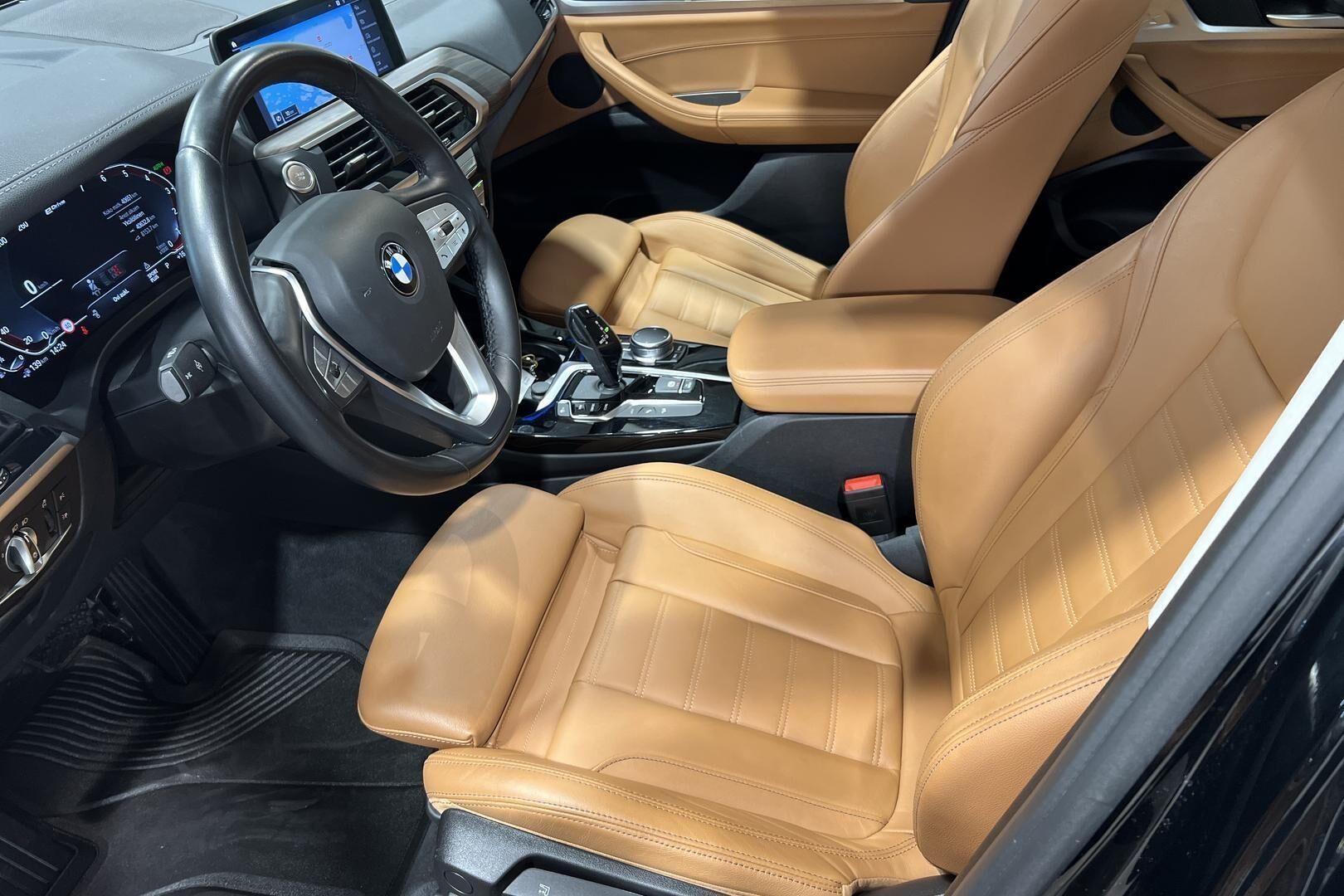 BMW X3 iso kuva 9