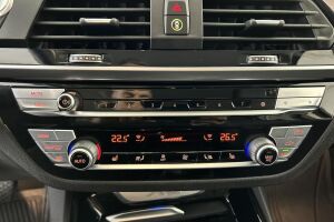 BMW X3 esikatselu 15