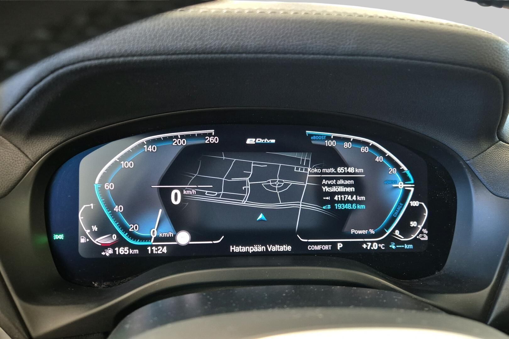 BMW X3 iso kuva 13