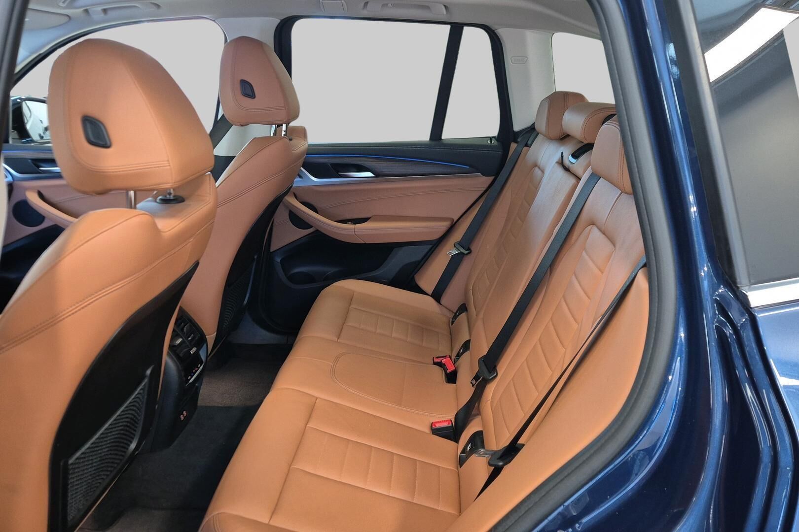 BMW X3 iso kuva 9