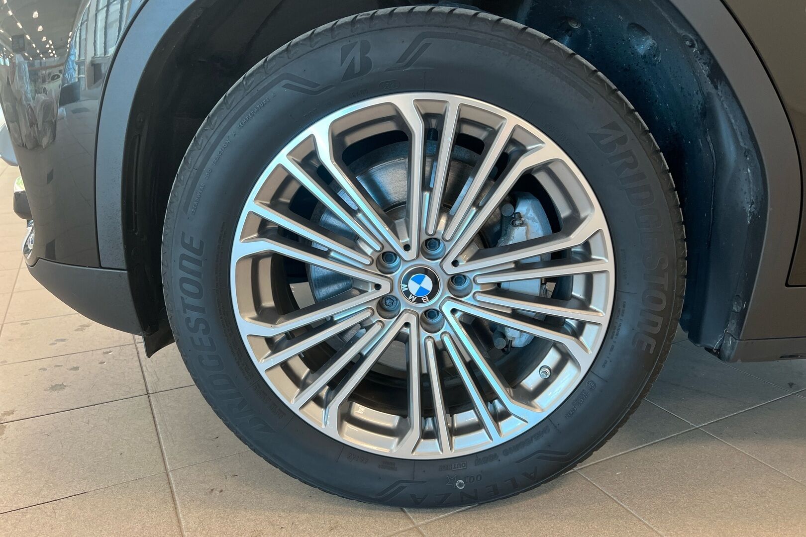 BMW X3 iso kuva 12