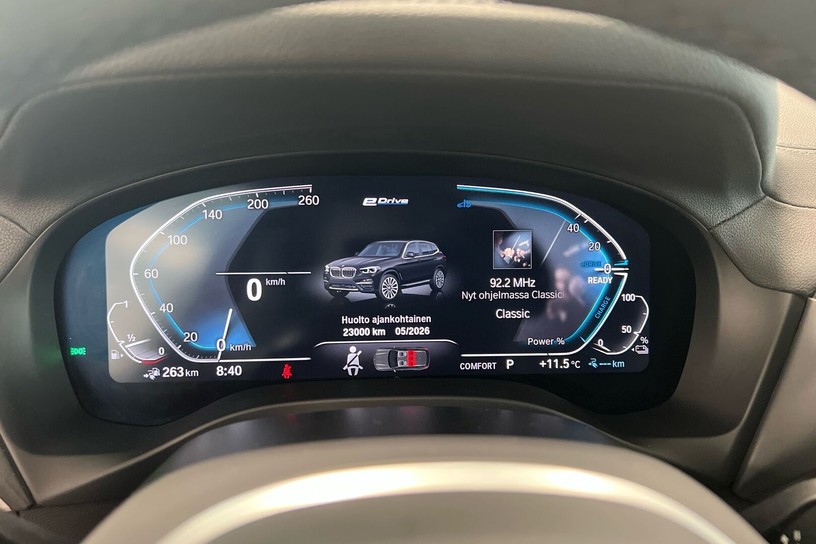 BMW X3 iso kuva 13