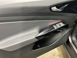 Volkswagen ID.4 esikatselu 23