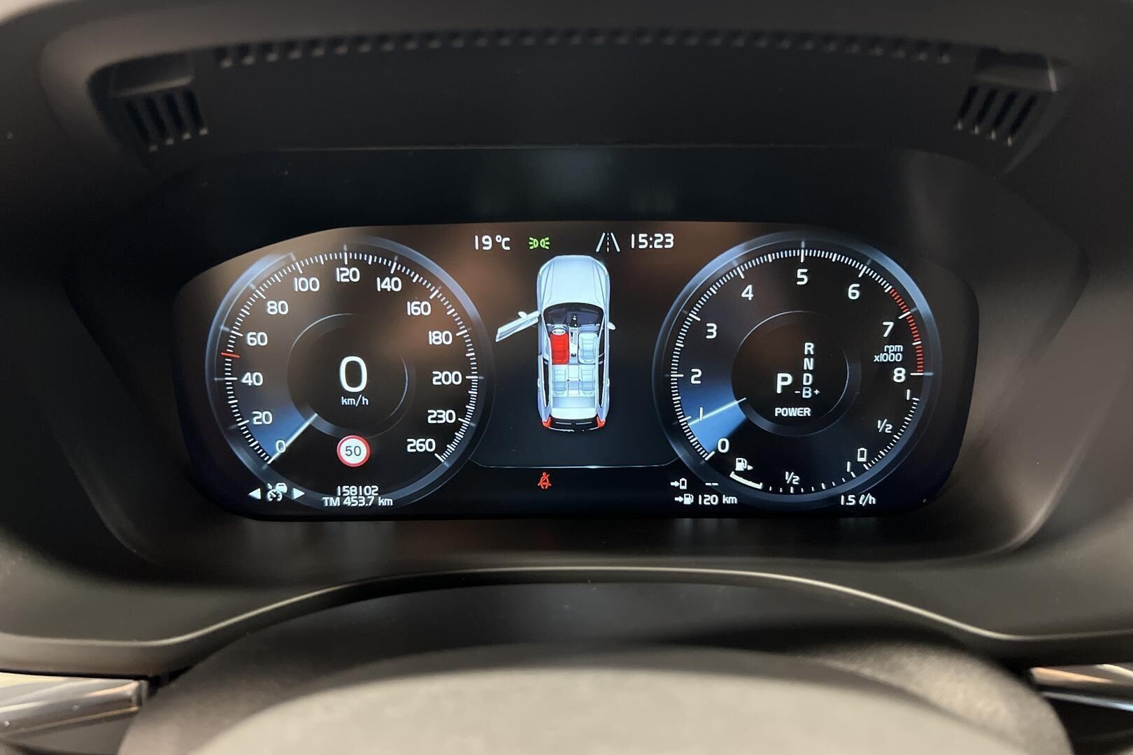 Volvo XC60 iso kuva 21