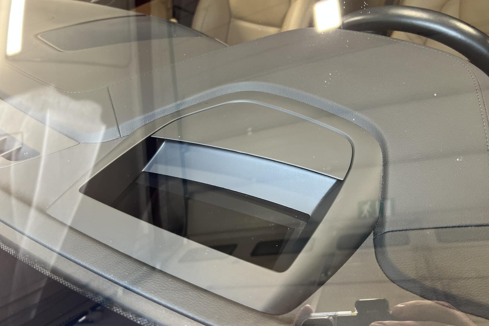 Volvo XC60 iso kuva 26