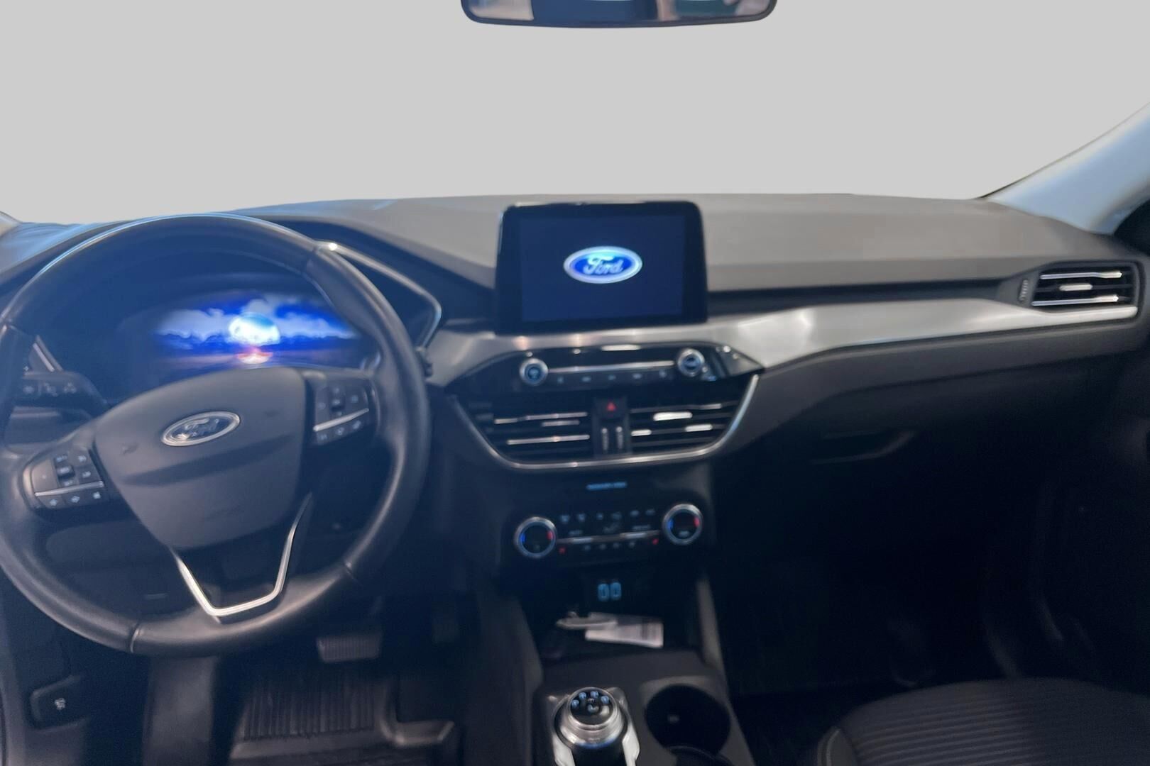 Ford Kuga iso kuva 11
