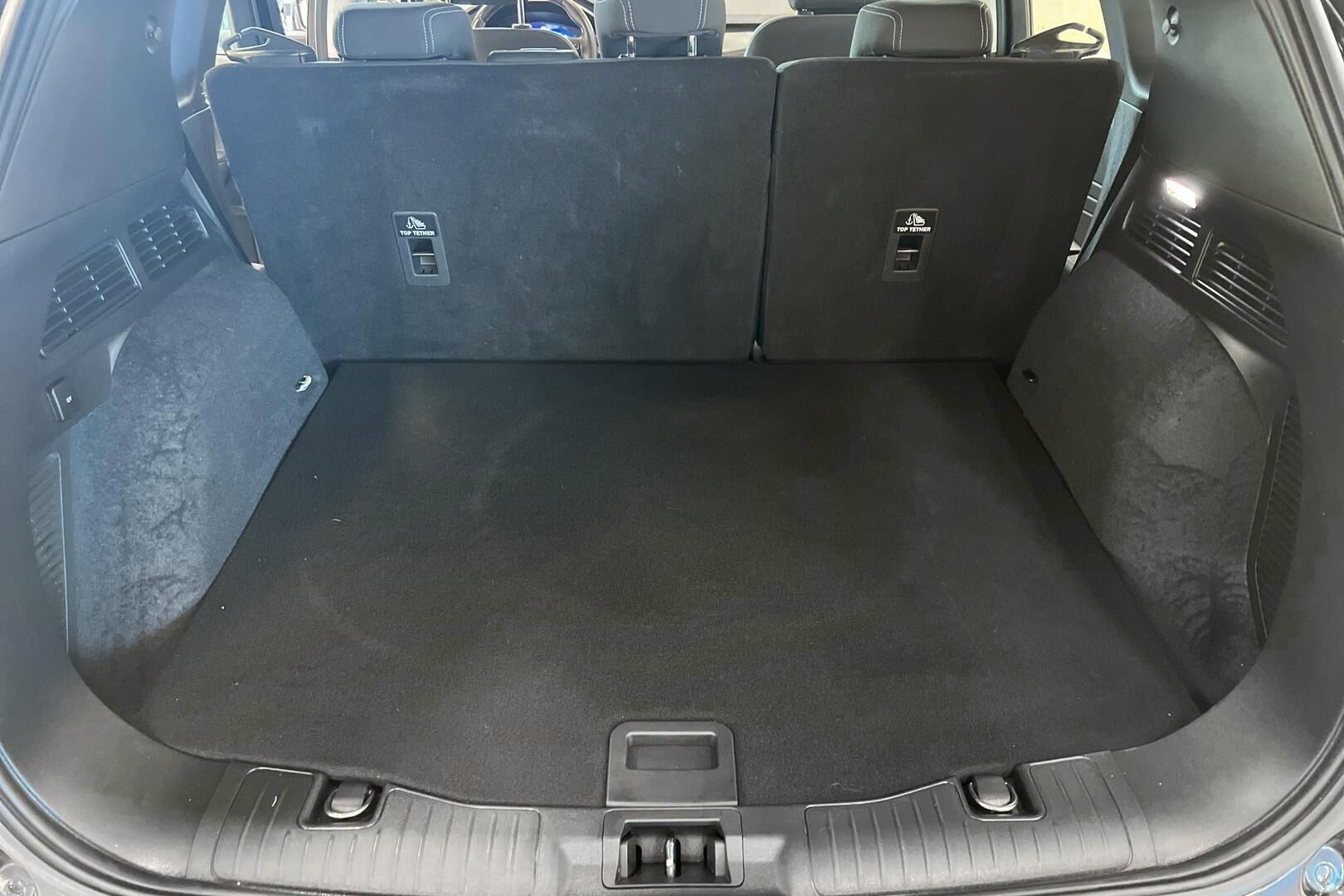 Ford Kuga iso kuva 12