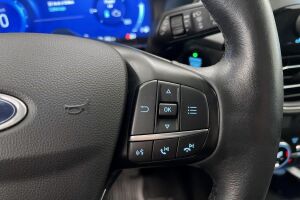 Ford Kuga esikatselu 18