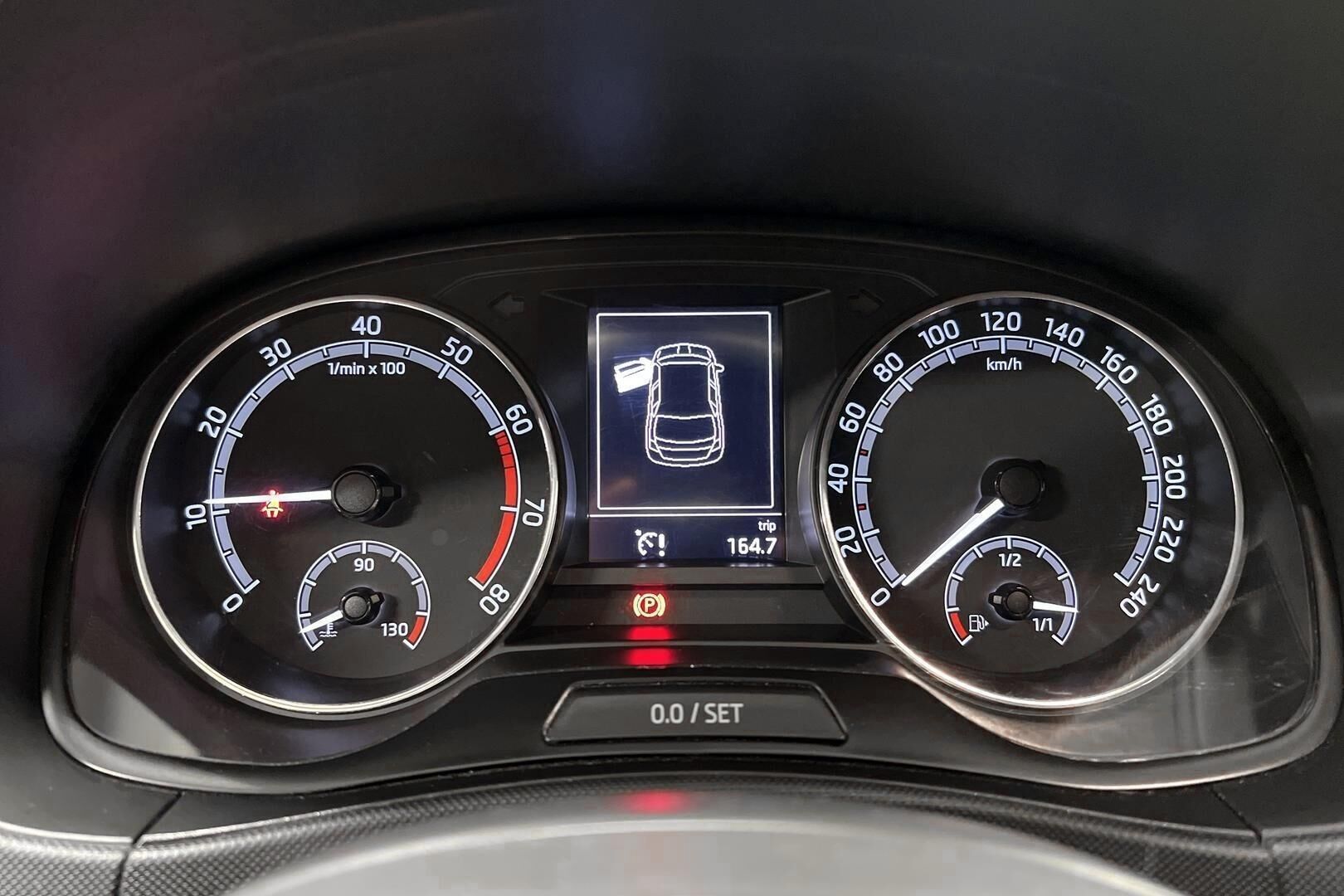 Skoda Fabia iso kuva 13