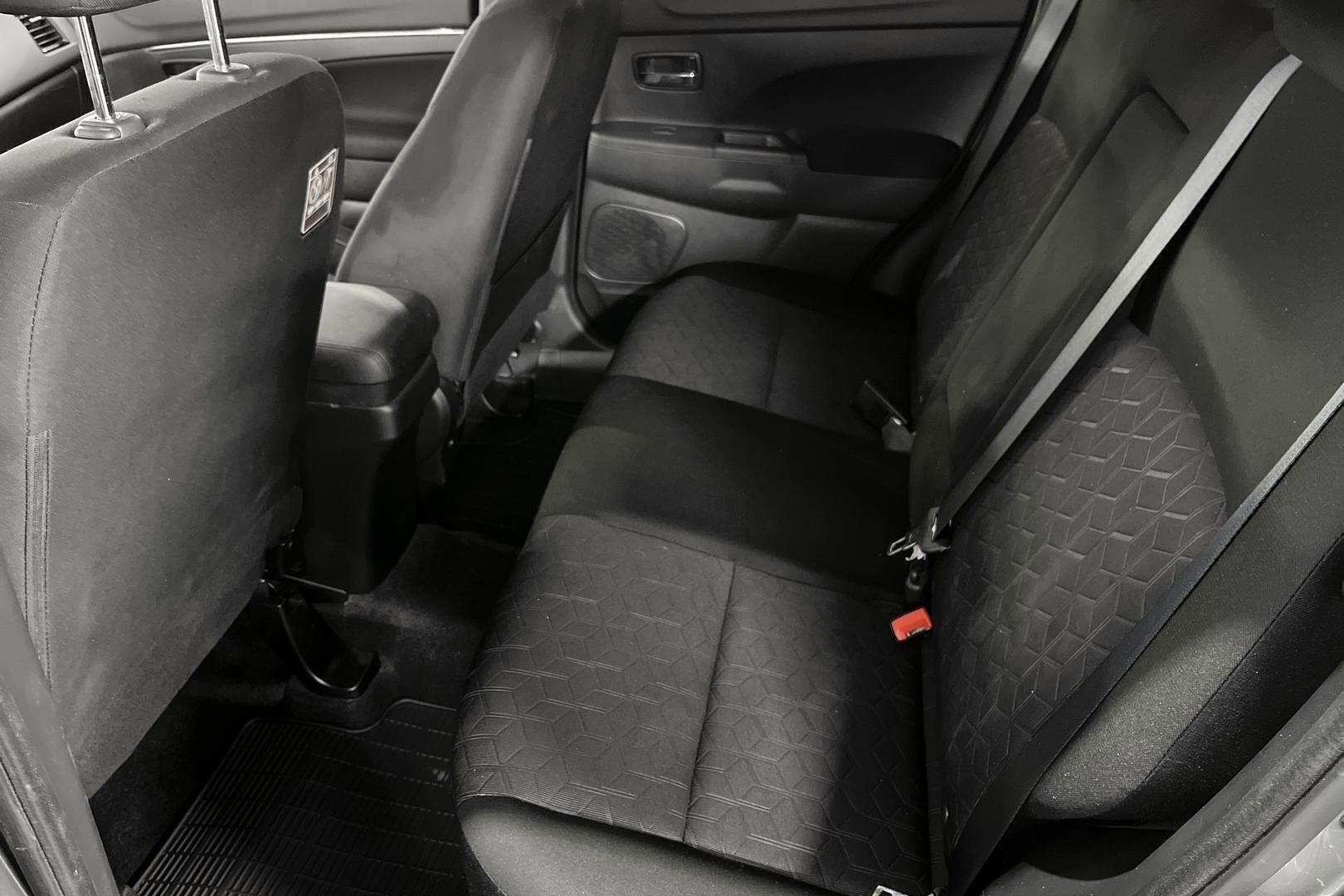 Mitsubishi ASX iso kuva 13