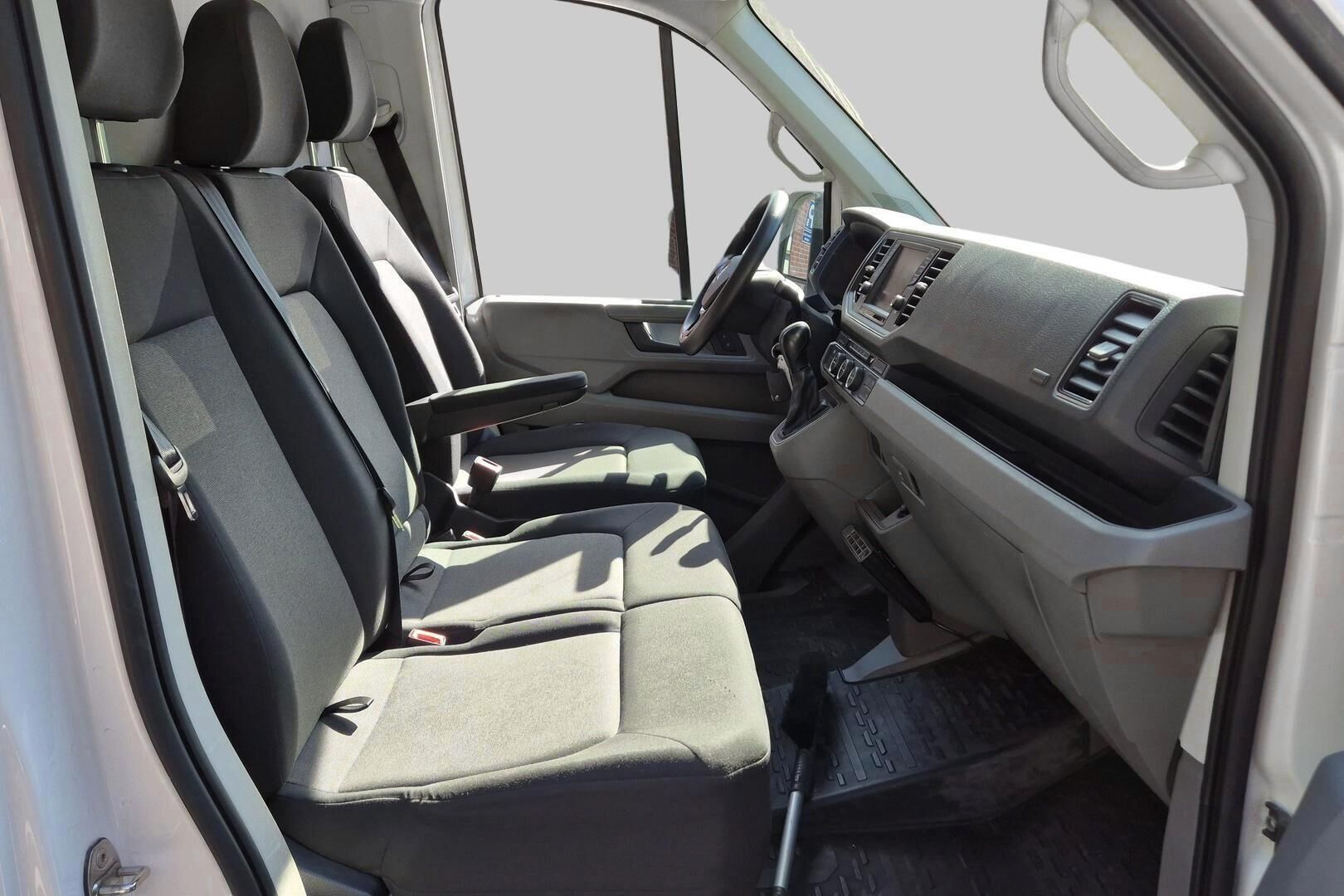 Volkswagen Crafter iso kuva 5