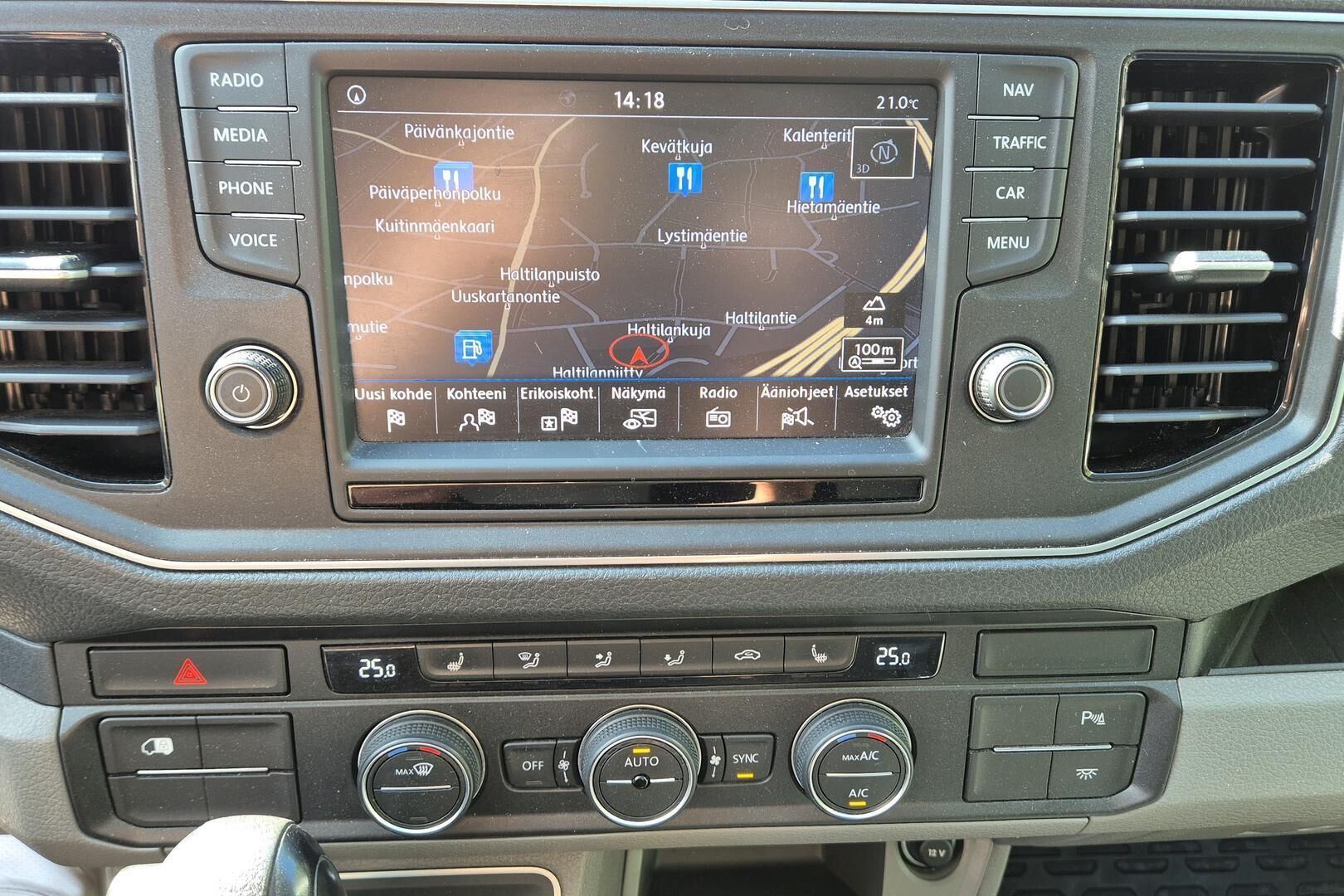 Volkswagen Crafter iso kuva 7