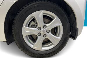 Toyota Yaris esikatselu 12