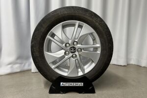 Toyota Yaris esikatselu 19