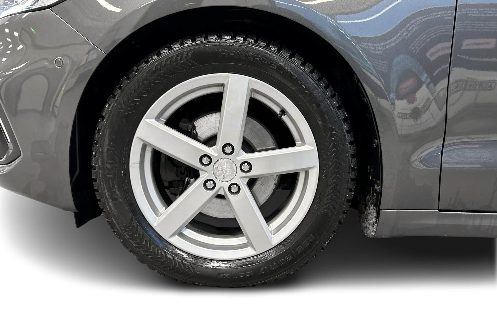 Ford Mondeo iso kuva 9