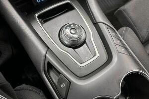 Ford Mondeo esikatselu 14