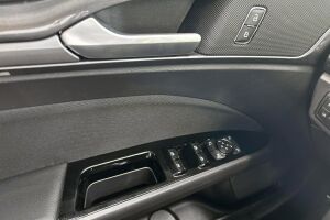 Ford Mondeo esikatselu 22