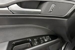 Ford Mondeo esikatselu 19