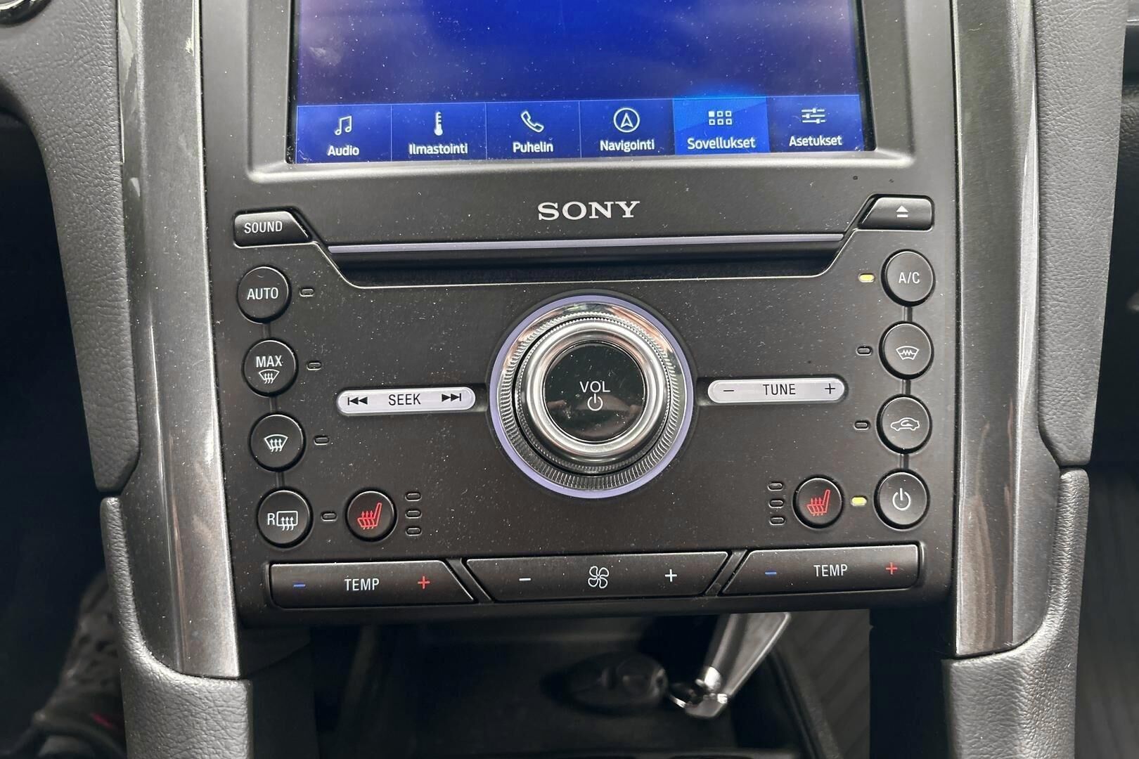 Ford Mondeo iso kuva 31