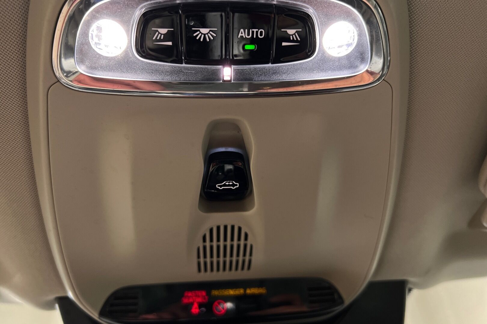 Volvo XC90 iso kuva 17