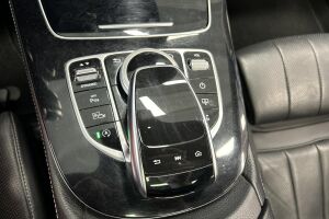 Mercedes-Benz E esikatselu 22