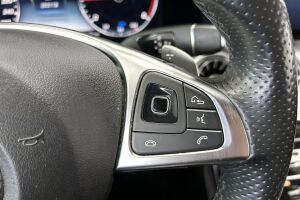 Mercedes-Benz E esikatselu 24