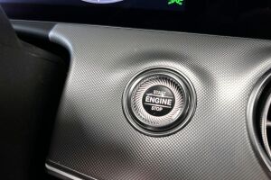 Mercedes-Benz E esikatselu 25