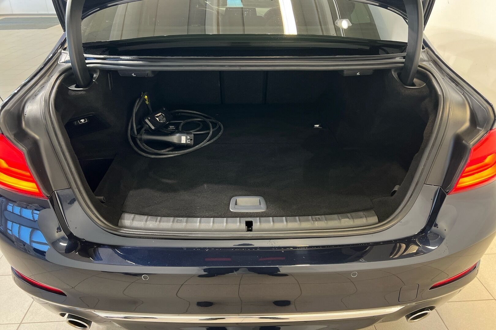 BMW 5-sarja iso kuva 9