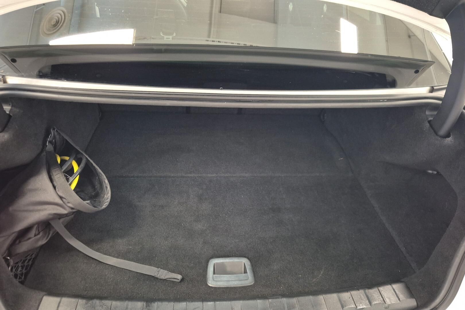 BMW 3-sarja iso kuva 10