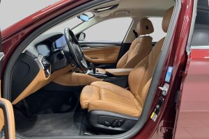 BMW 5-SARJA esikatselu 11