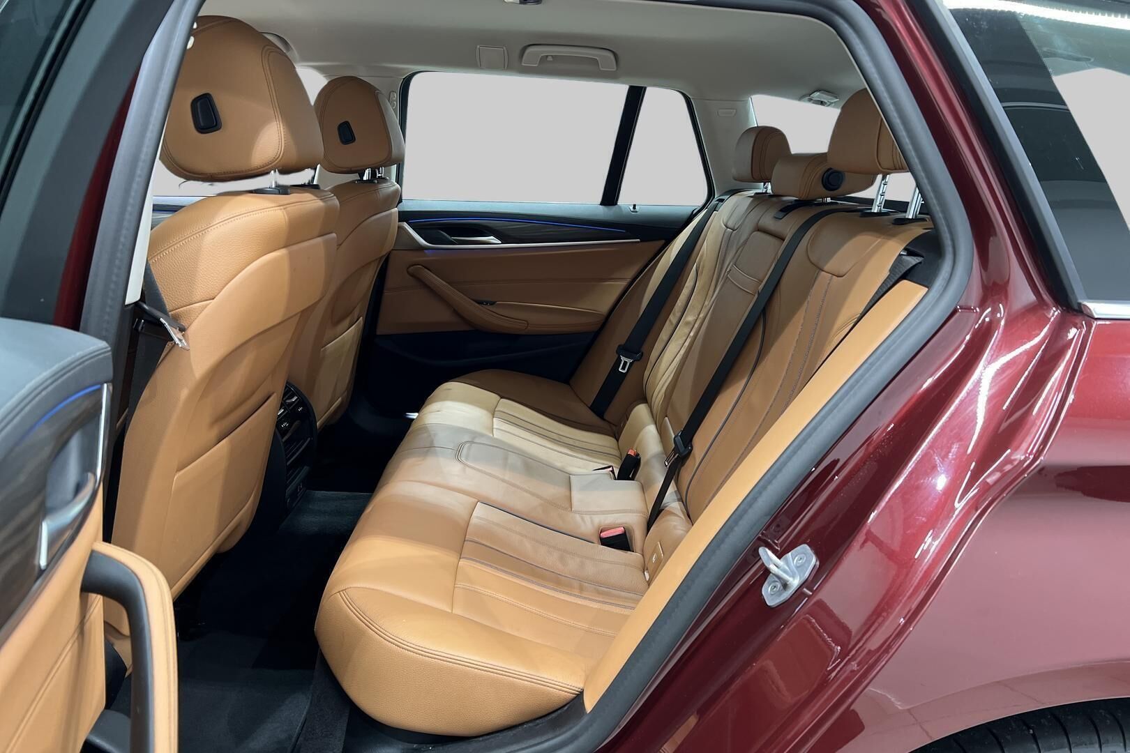 BMW 5-SARJA iso kuva 12