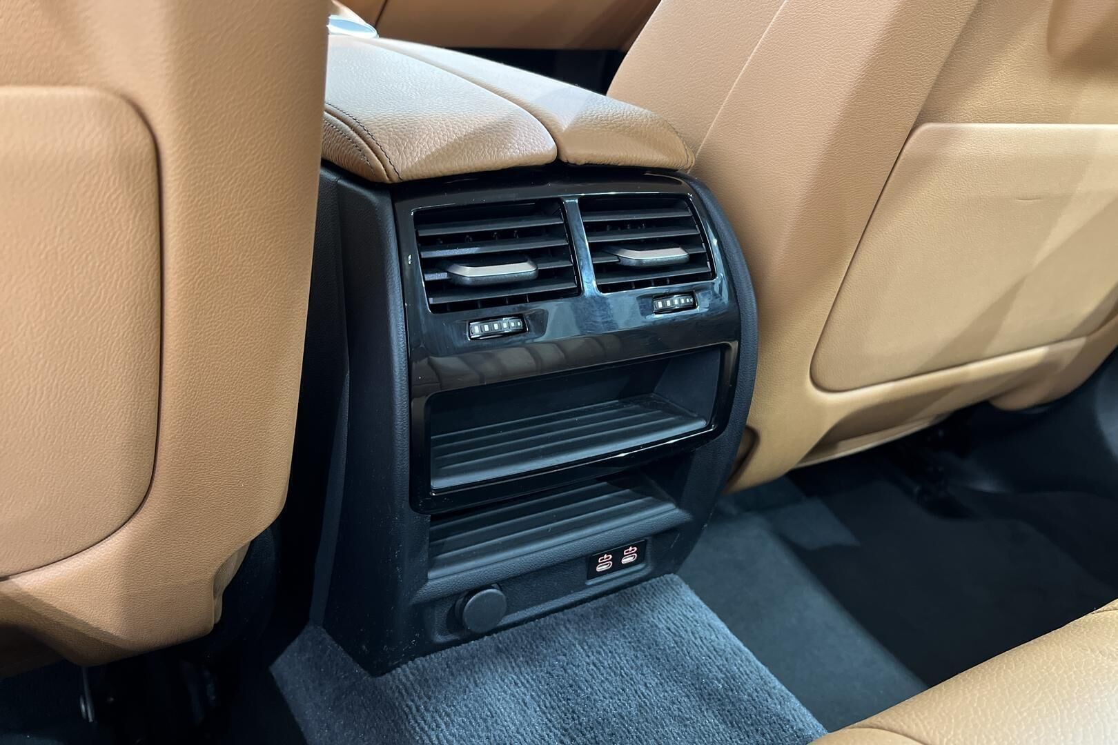 BMW 5-SARJA iso kuva 25
