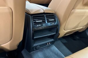 BMW 5-SARJA esikatselu 25