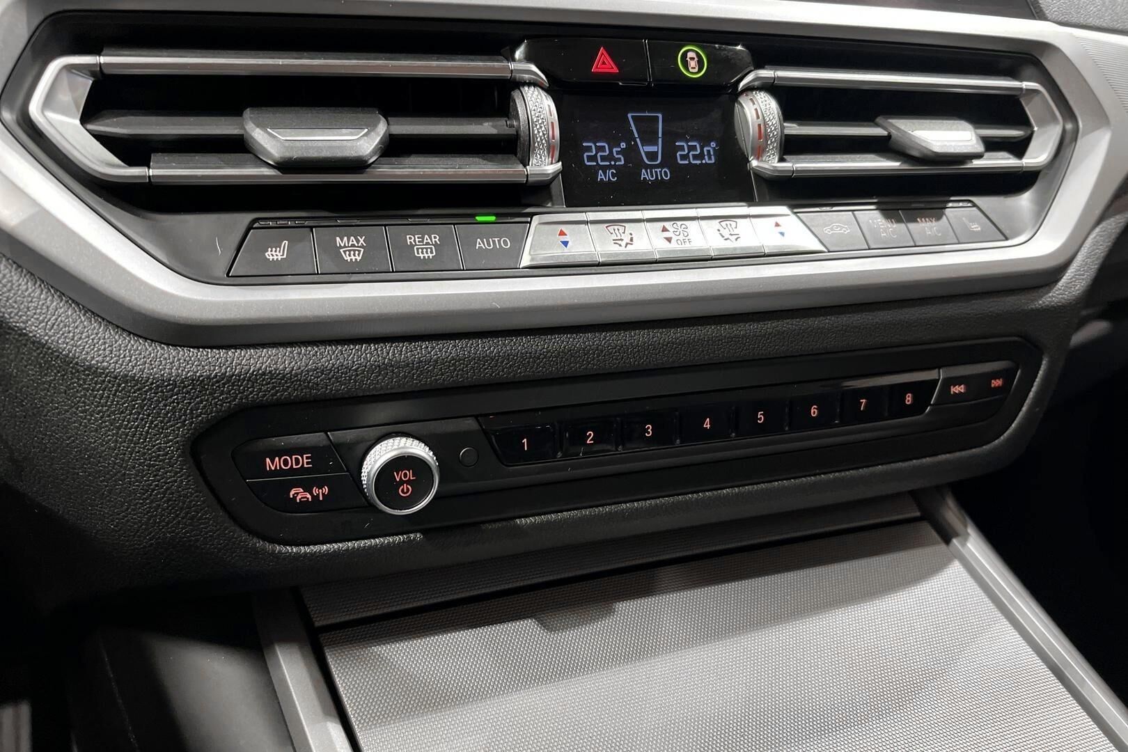 BMW 3-sarja iso kuva 19