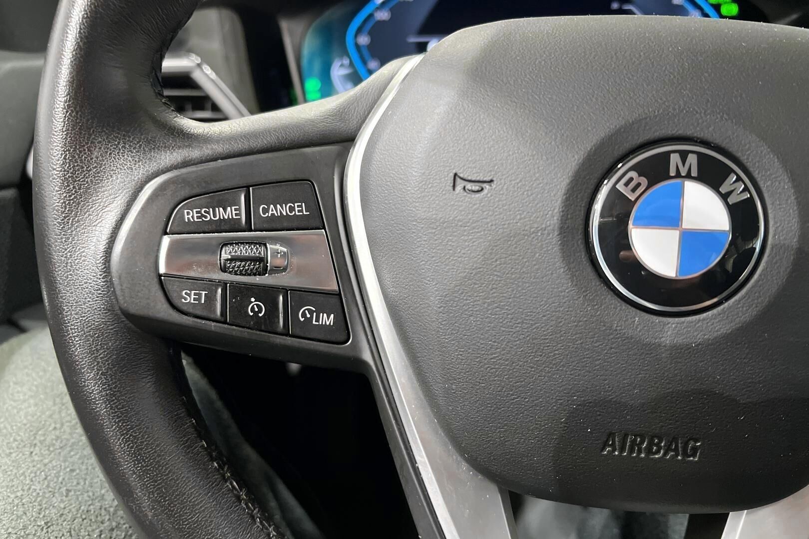 BMW 3-sarja iso kuva 25