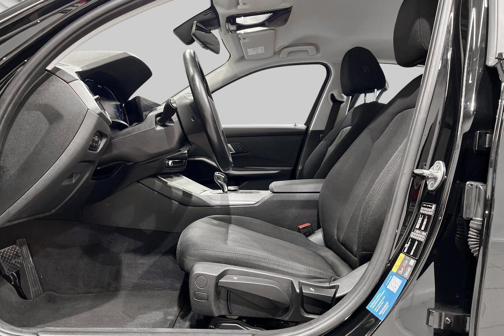BMW 3-sarja iso kuva 9