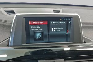 BMW X1 esikatselu 12