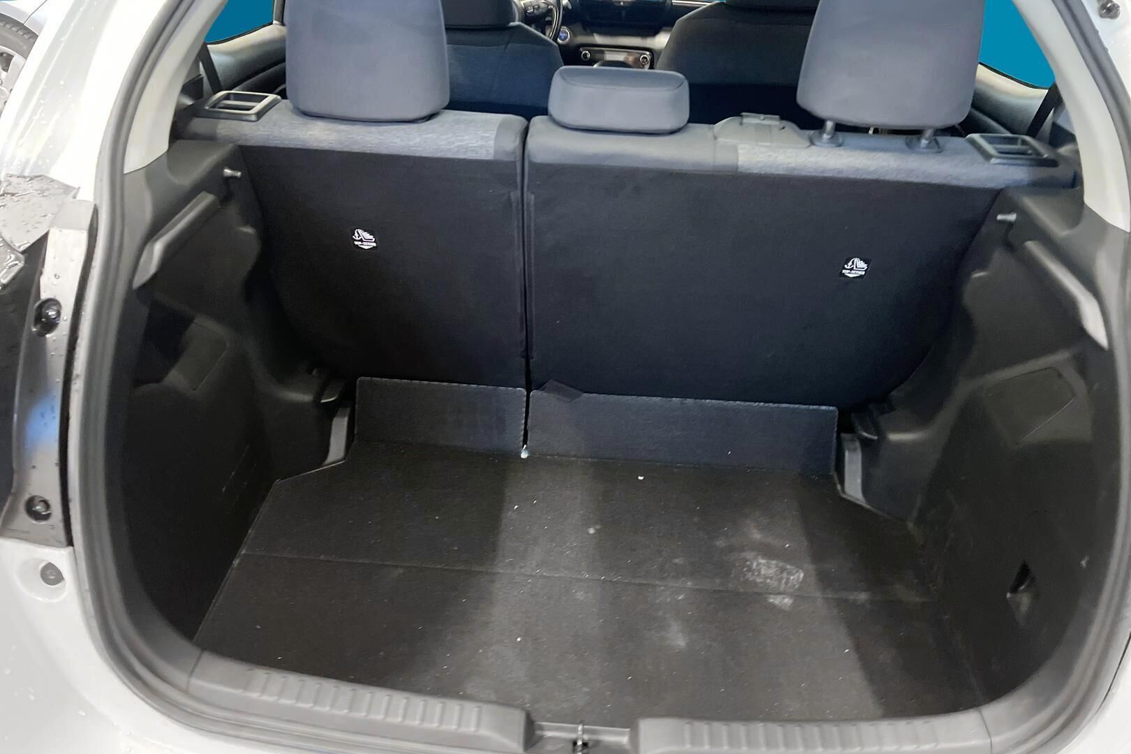 Toyota Yaris iso kuva 21